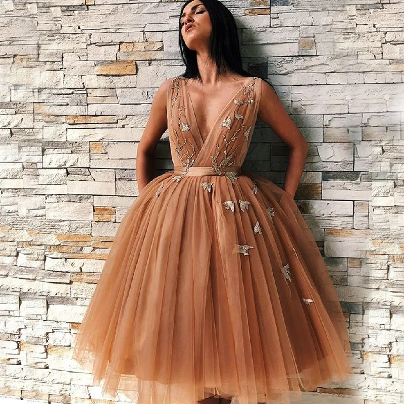 Tulle Spaghetti Straps Backless Homecoming Dress, A-Line Deep V-Neck Applique Homecoming Dress, D1429 Tunics Vintage classic