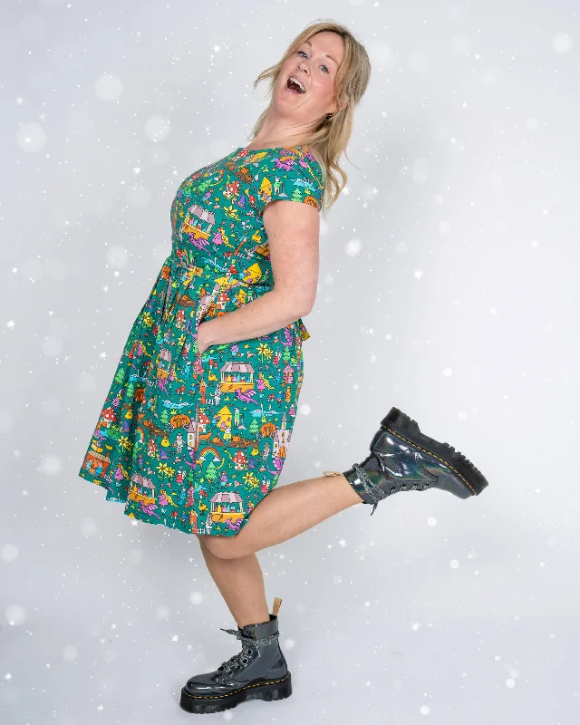 Festive: Fairytales and Pantomimes Stretch Belted Tea Dress with Pockets Tunics Sophisticated sleek Festive: Fairytales and Pantomimes Stretch Belted Tea Dress with Pockets Tunics Sophisticated sleek