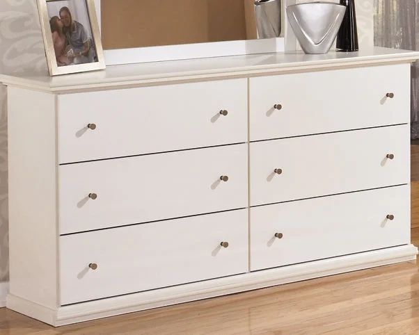 Bostwick Shoals Six Drawer Dresser Tunics Essential wardrobe