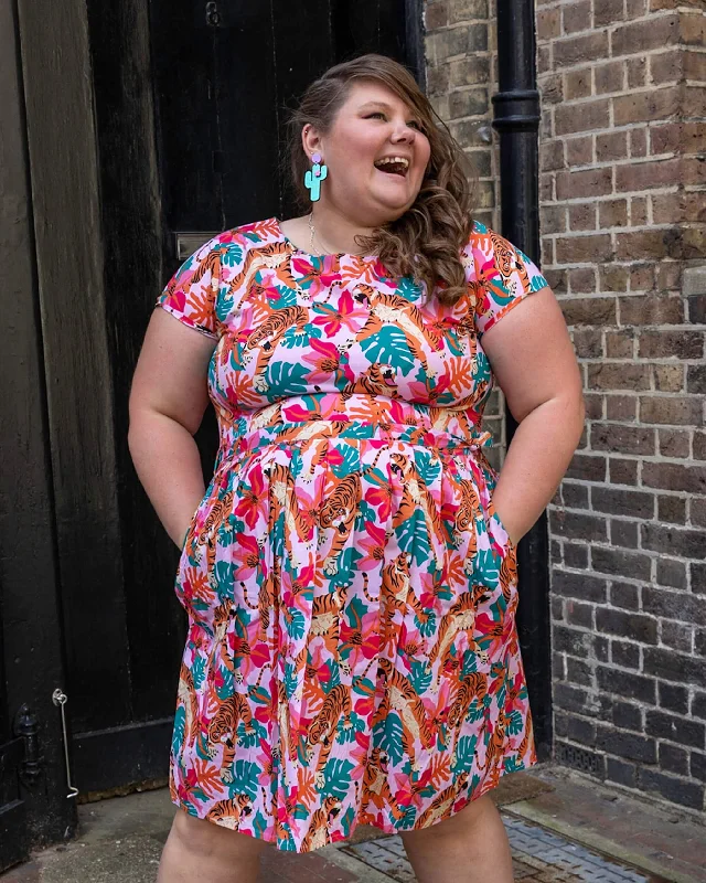 Tiger Lily Stretch Belted Tea Dress with Pockets Square Neckline Feminine