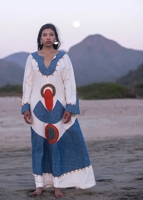 Vintage Appliquéd Dress - D'Mama Carlota