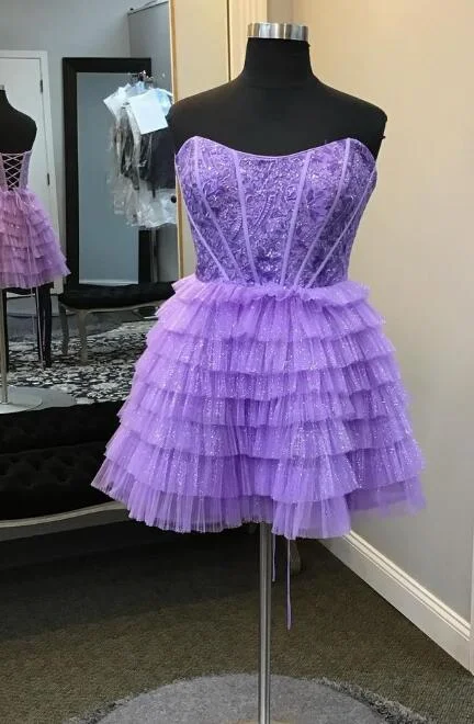 Short Homecoming Dress with Lace Top and Ruffle Skirt