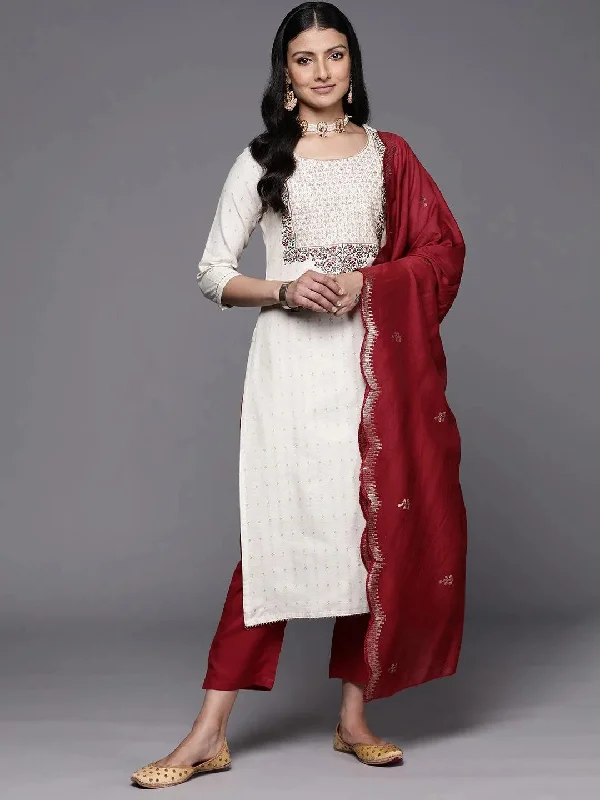 Off-White Yoke Design Cotton Straight Kurta With Trousers & Dupatta Skinny Trousers Denim Stretchy Off-White Yoke Design Cotton Straight Kurta With Trousers & Dupatta Skinny Trousers Denim Stretchy